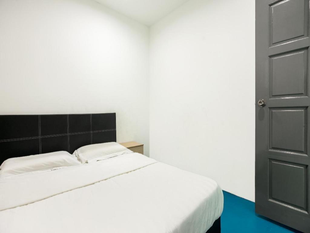 Spot On 89726 Capsule Inn Kota Kinabalu Exterior photo