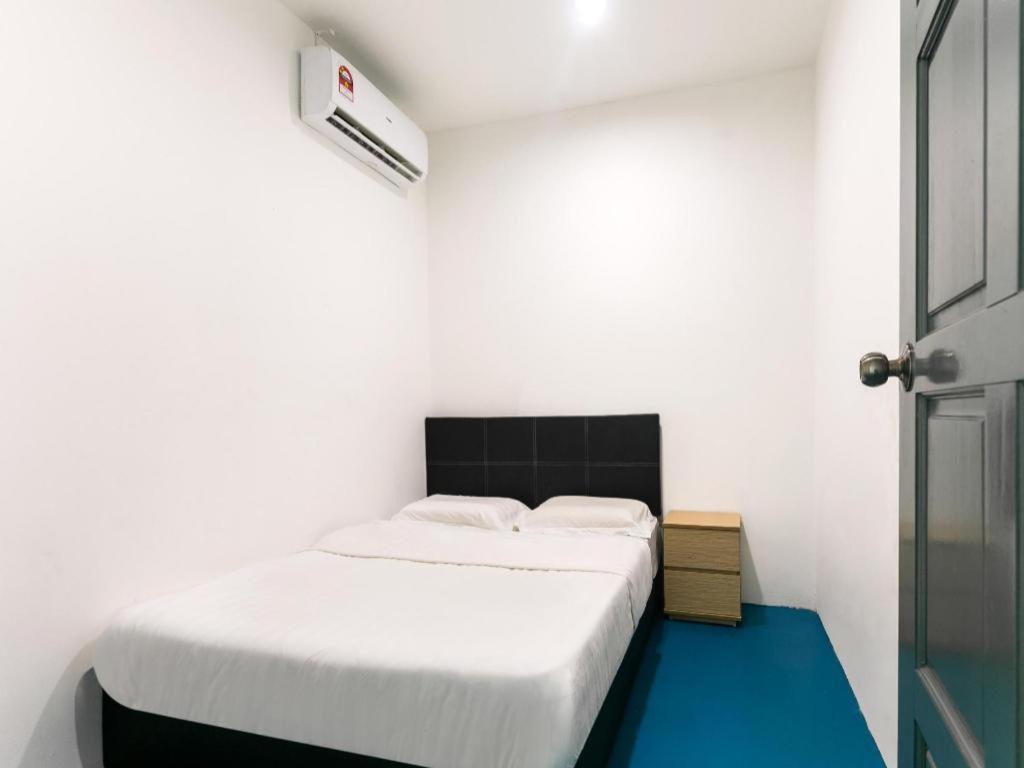 Spot On 89726 Capsule Inn Kota Kinabalu Exterior photo